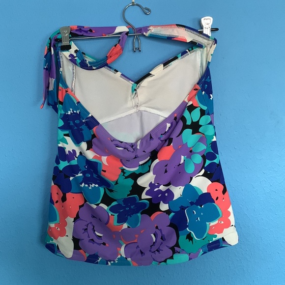 Catalina Floral Halter Sweetheart Neckline Tankini - Picture 2 of 5